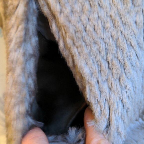 Aqua Taupe Faux Fur Vest w/ Wide Collar Size S - Picture 6 of 11